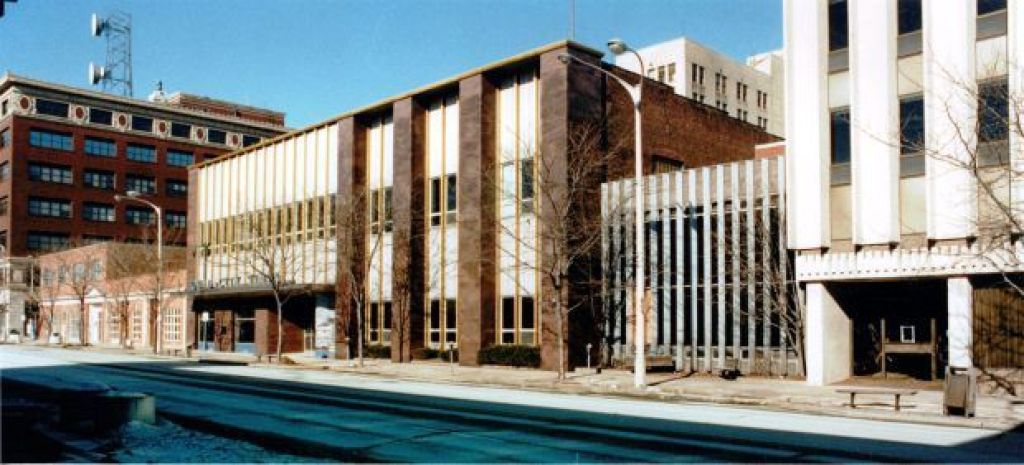 Bishop's, Davenport